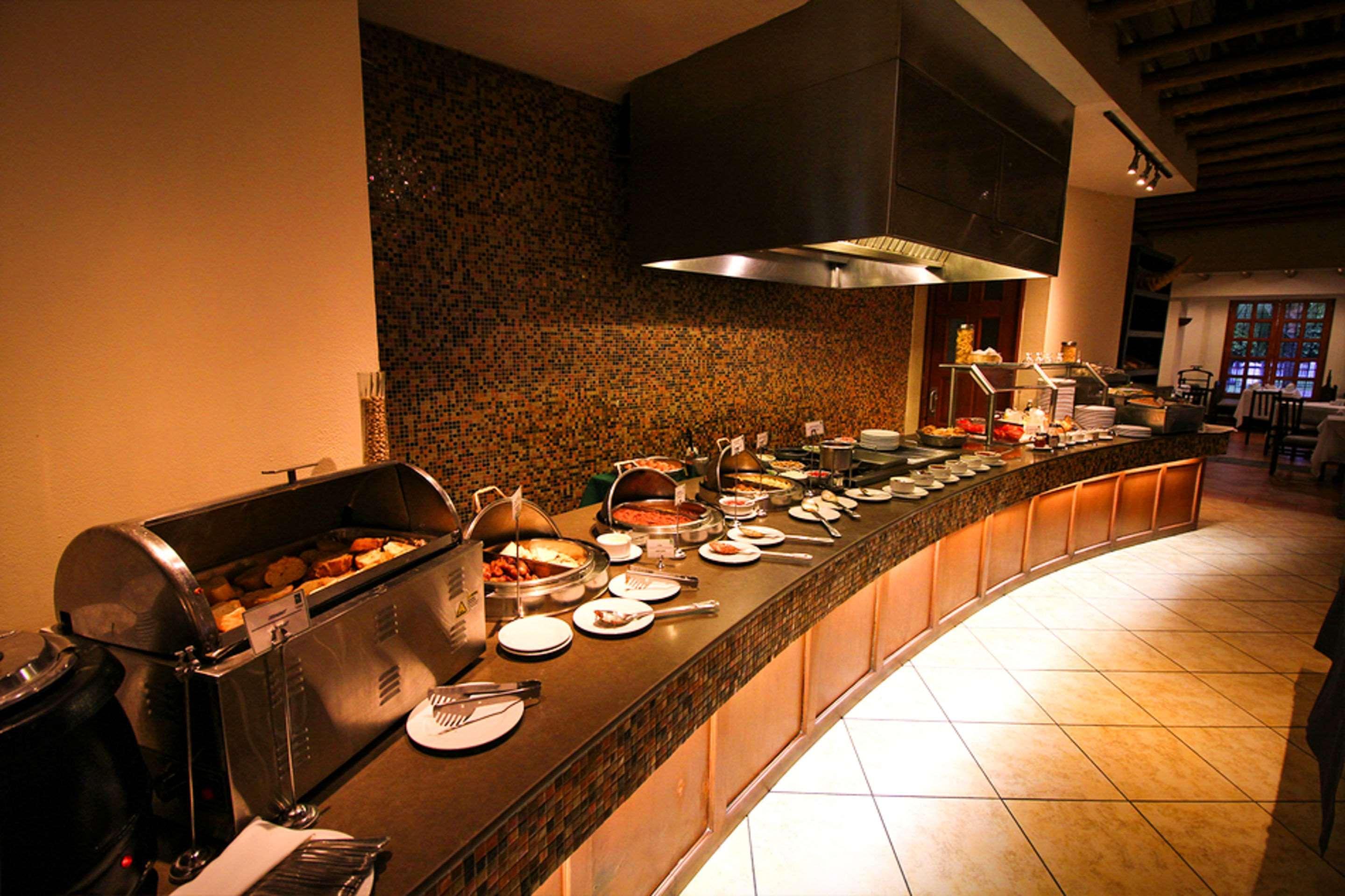 Quality Hotel Real Aeropuerto San Salvador San Luis Ngoại thất bức ảnh