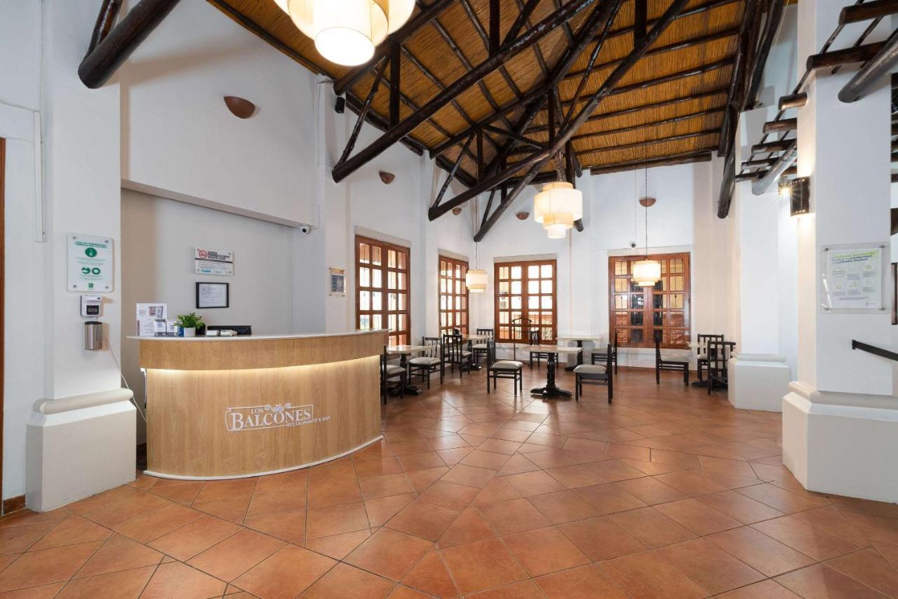 Quality Hotel Real Aeropuerto San Salvador San Luis Ngoại thất bức ảnh
