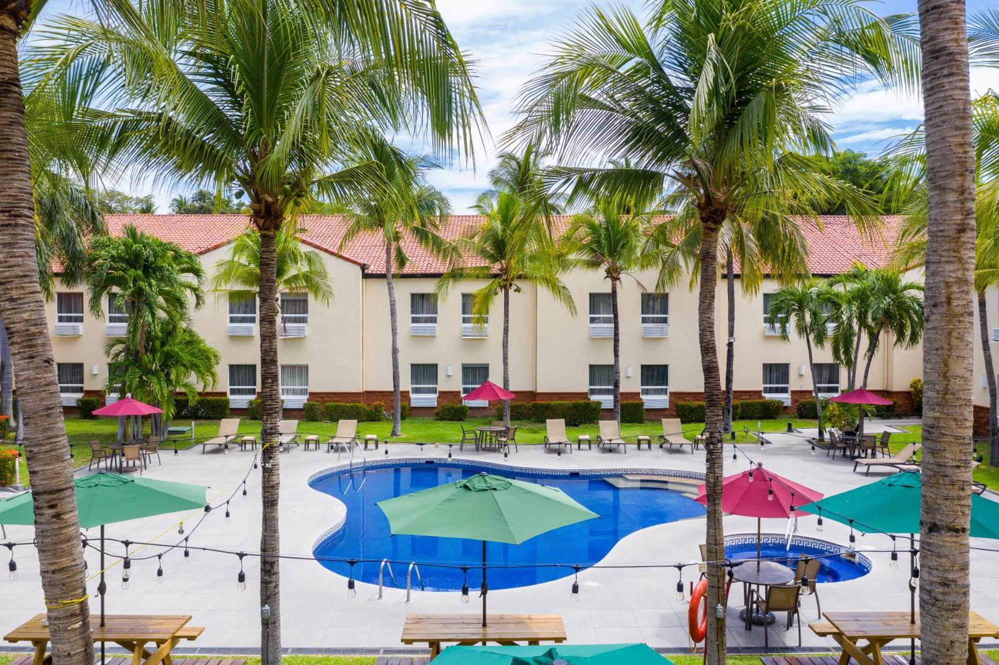 Quality Hotel Real Aeropuerto San Salvador San Luis Ngoại thất bức ảnh
