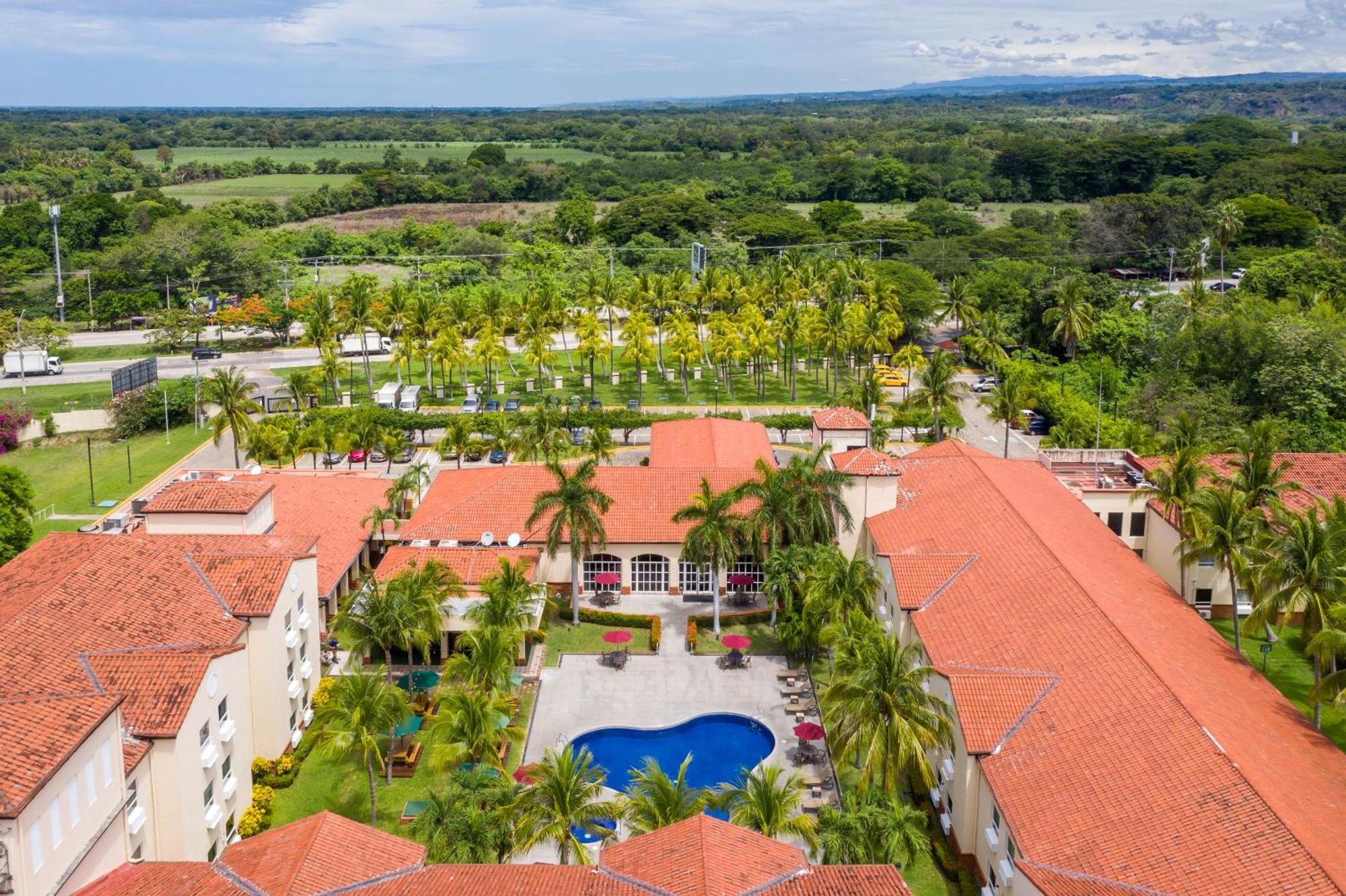 Quality Hotel Real Aeropuerto San Salvador San Luis Ngoại thất bức ảnh